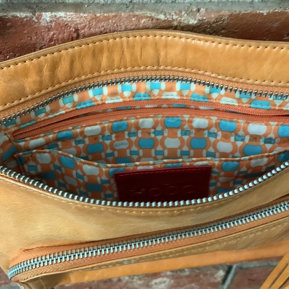 Hobo Vintage The Original Tan Leather Crossbody Bag